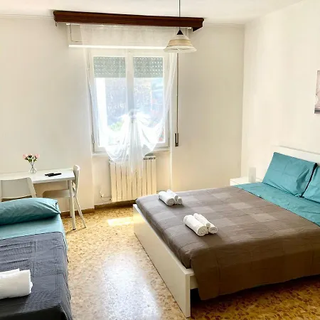 Porta A Mare Station Apartment Pisa Exterior photo